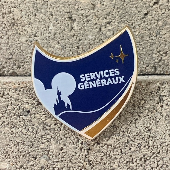 Disney Trading Pins - Picture 2 of 6